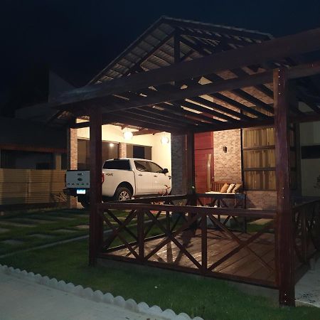 Chale De Campo Em Condominio Fechado 바나네이라스 외부 사진